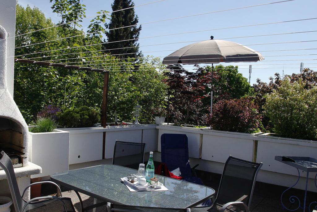 Garden House & East Park-Apartments Grossdorf  Kültér fotó